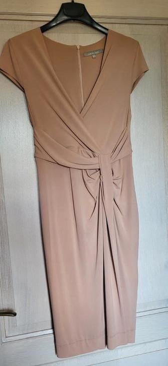Jurkje Olivier strelli, Vêtements | Femmes, Robes, Enlèvement ou Envoi, Comme neuf, Taille 36 (S), Beige