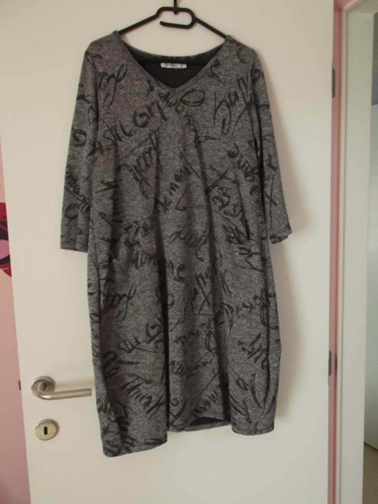 Jurk Paprika maat 2 - 46, Kleding | Dames, Jurken, Zwart, Maat 46/48 (XL) of groter, Ophalen of Verzenden, Paprika