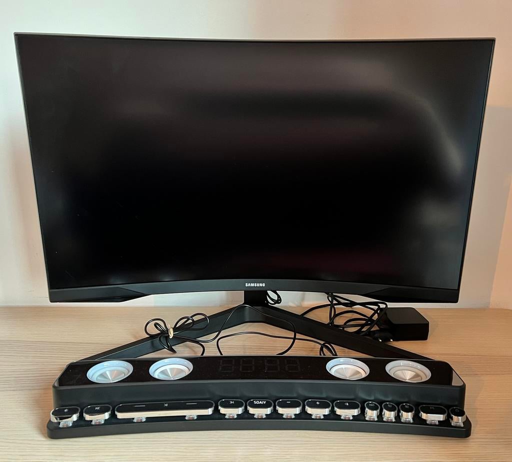 Game beeldscherm Samsung en soundbar, Ophalen, Zo goed als nieuw
