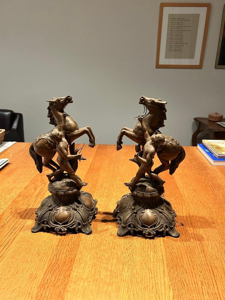 Paarden van Marly, Antiek en Kunst, Ophalen