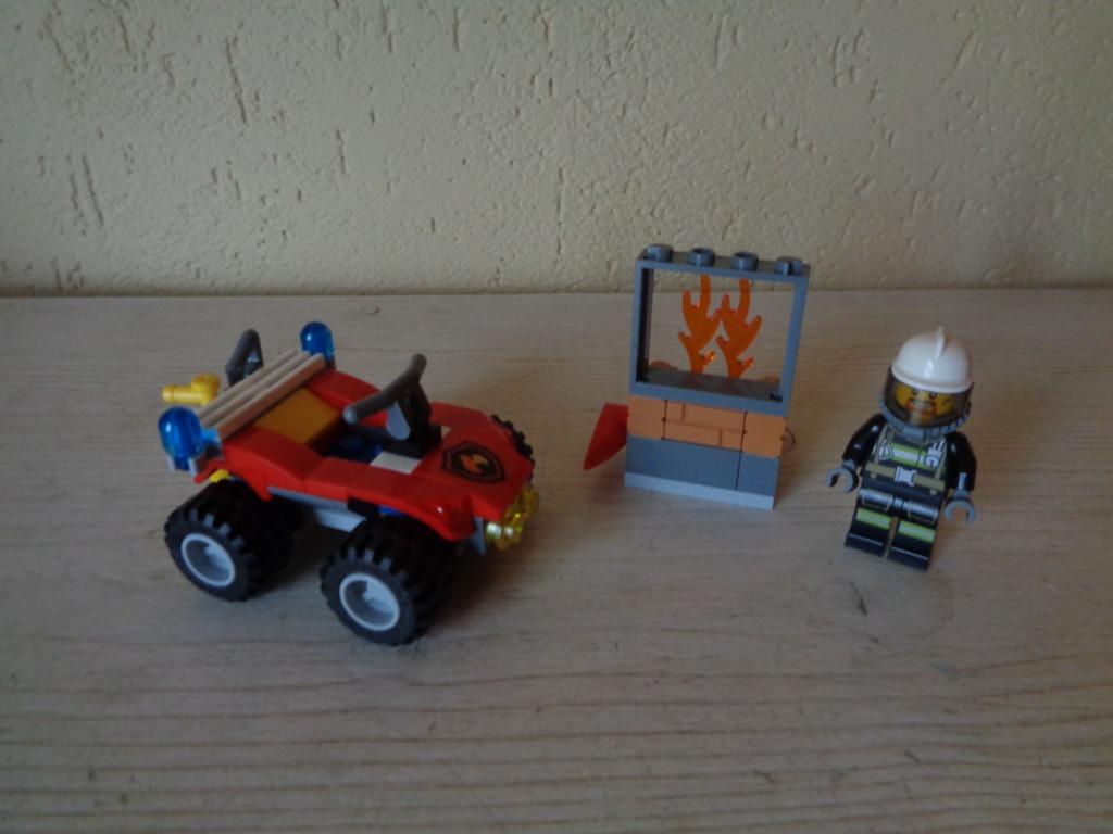 LEGO City Brandweer Terreinwagen - 60105, Ophalen of Verzenden, Gebruikt, Complete set, Lego