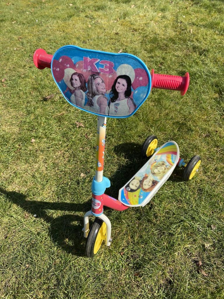 Step veelkleurig. Merk: K3, Fietsen en Brommers, Ophalen of Verzenden, Gebruikt, Gewone step, K3