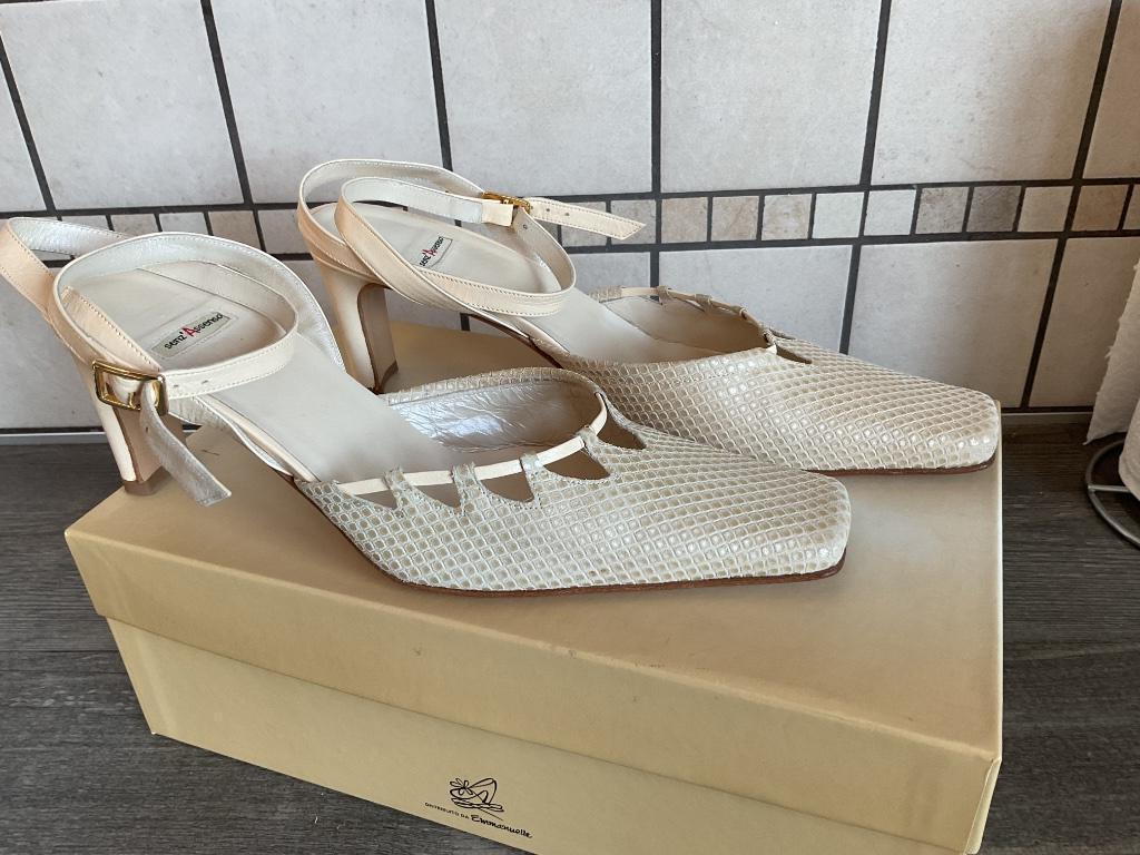 Nieuwe damesschoenen Maat 37,5, Neuf, Senz assenso, Enlèvement ou Envoi, Beige