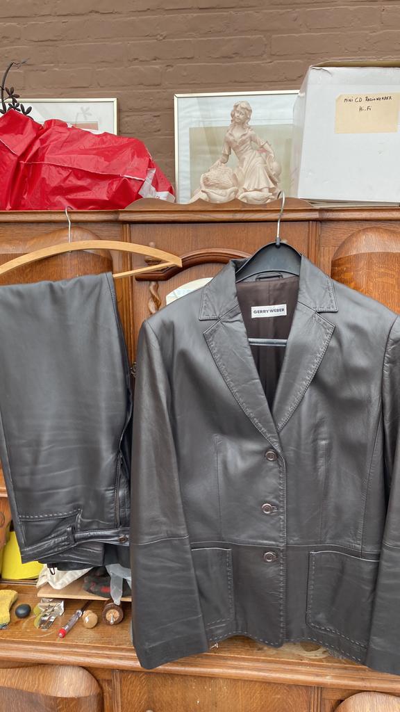 Leren dames jassen en leren broek, Ophalen, Zo goed als nieuw, Zwart