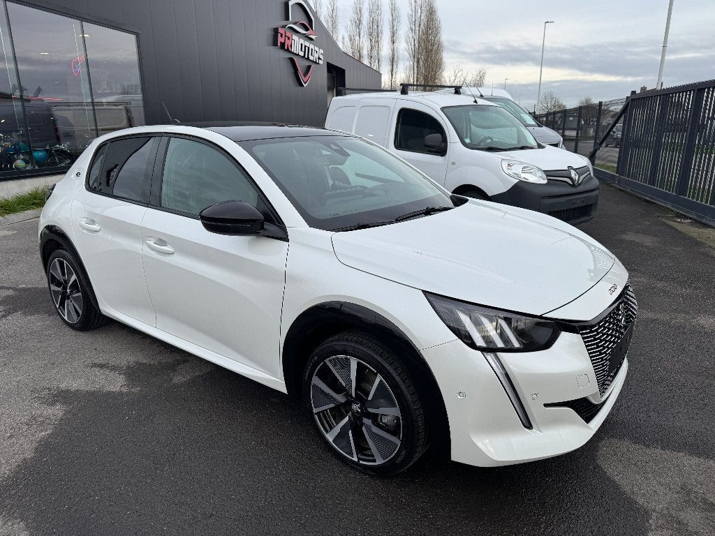 Peugeot 208 GT elektrisch camera leer 1st eigenaar, Auto's, Zwart, Wit, 5 deurs, Bluetooth