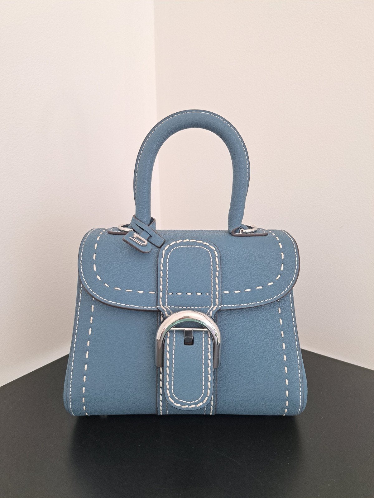 Delvaux Brillant Mini, Bijoux, Sacs & Beauté, Enlèvement ou Envoi, Comme neuf, Bleu