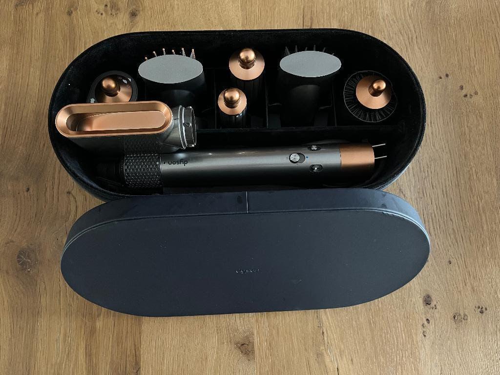 Dyson Airwrap in de kleur nikkel/koper, Enlèvement ou Envoi, Comme neuf, Sèche-cheveux