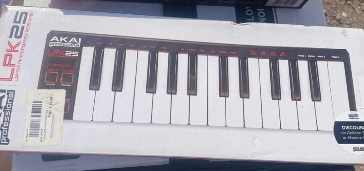 Akai LPK 25 keyboard, Ophalen of Verzenden, Zo goed als nieuw