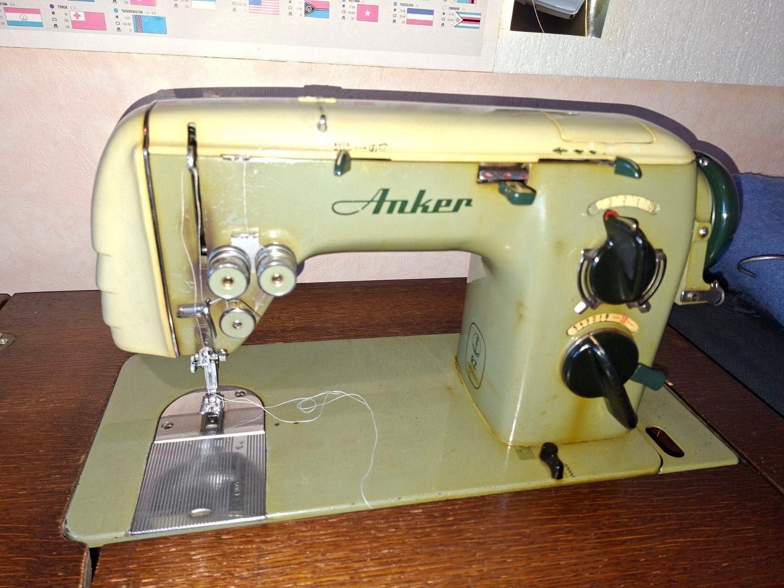 Naaimachine mANKER, Ophalen, Naaimachine