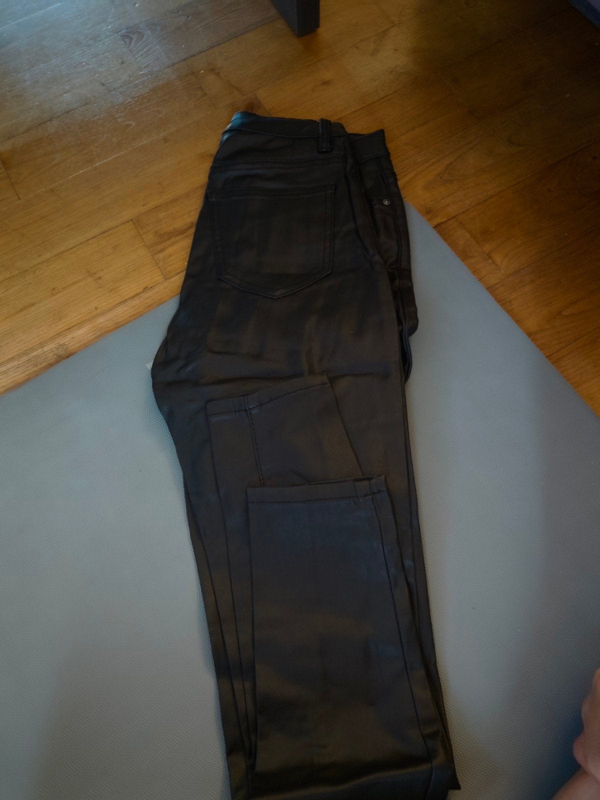 pantalon slim noir femme simili cuir taille 36 2 euros, Enlèvement, Noir