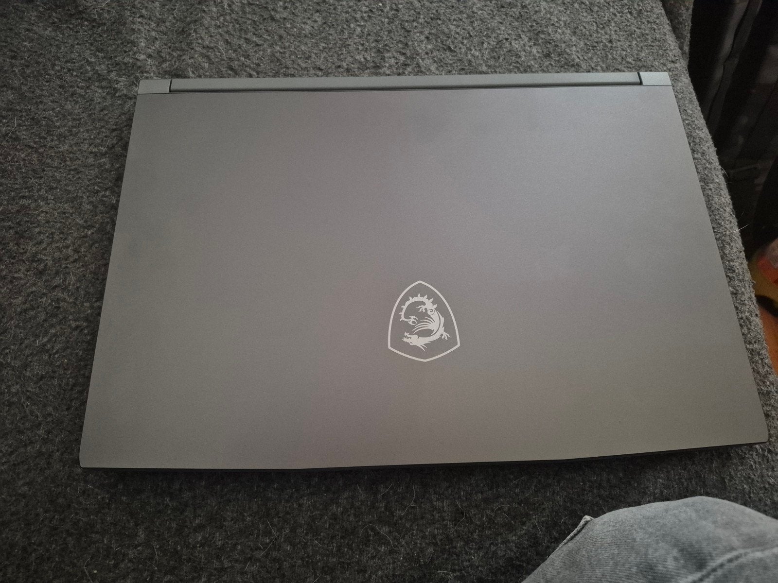 MSI Thin Gaming laptop A15 B7UC-495BE - 15.6 inch - Full

HD, Computers en Software, Ophalen, 4 GB, Gaming, SSD
