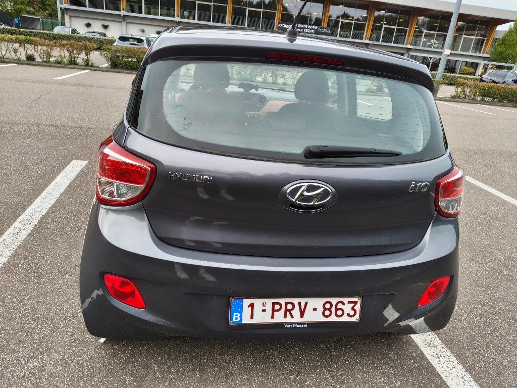 Hyundai i10 - 71.273 km - inschrijvingsjaar 2016, Auto's, Stof, Bluetooth, Bruin, Particulier