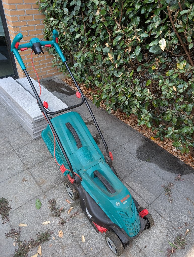 Grasmaaier Bosch ARM 34, Tuin en Terras, Ophalen, Gebruikt, Elektrische grasmaaier, Bosch