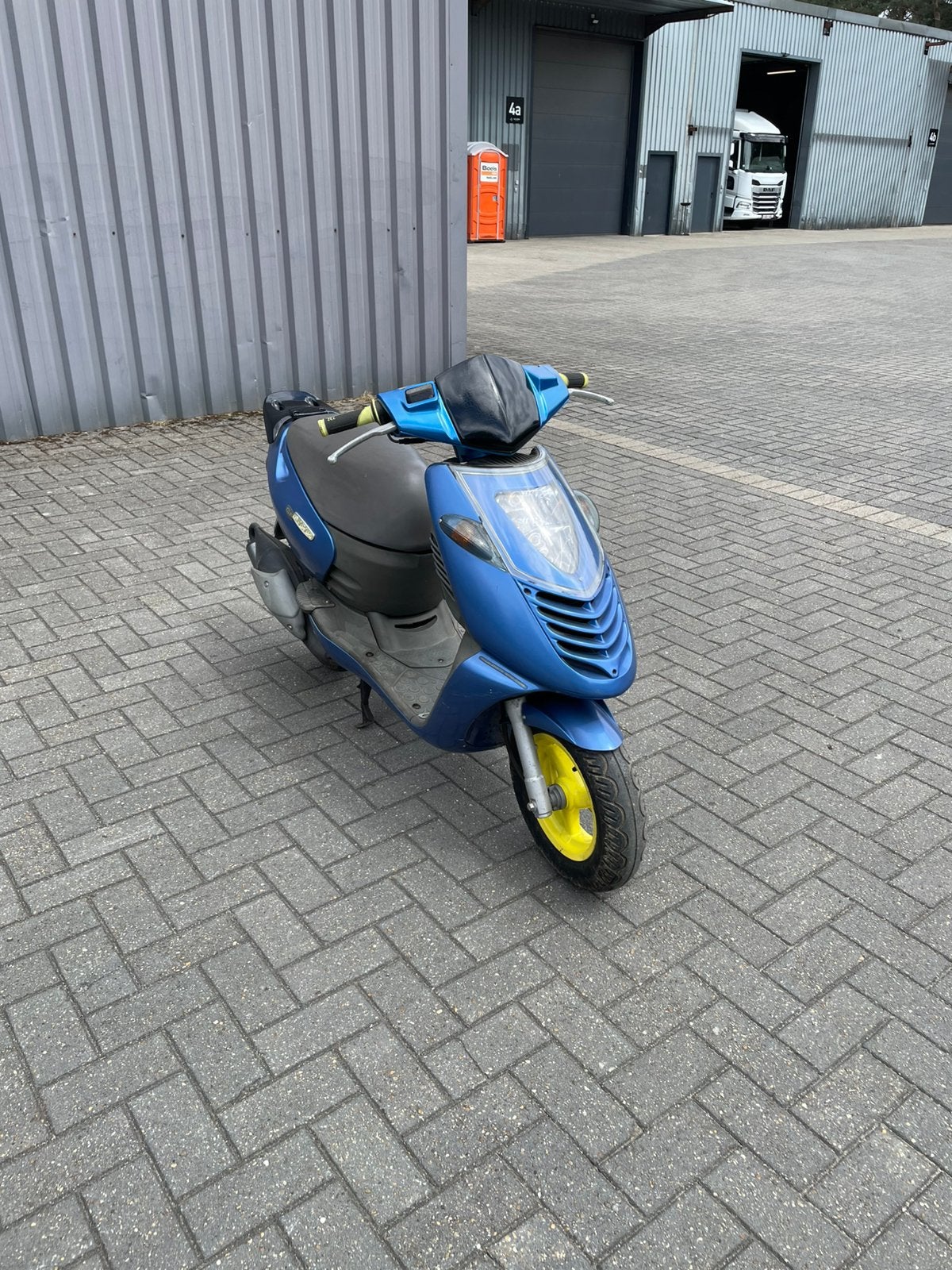 Aprilia Sonic GP 50 Classe A, Vélos & Vélomoteurs, Scooters | Aprilia, Utilisé, Autres modèles, Classe A (25 km/h), Deux-temps