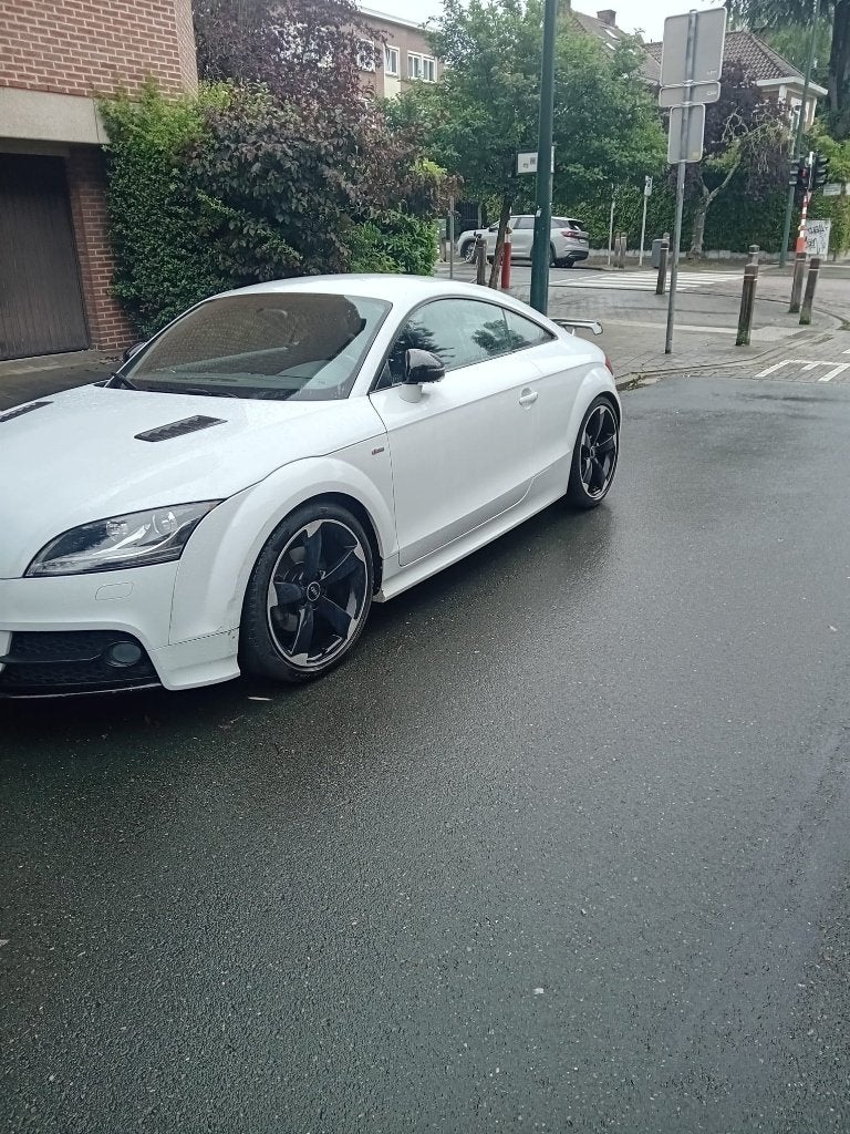 Audi tt sline 1,8tfsi, Autos, Boîte manuelle, Alcantara, Particulier, 1800 cm³