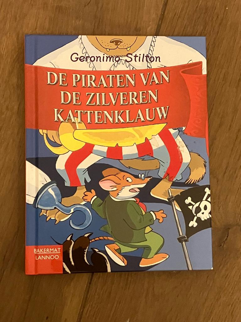 Geronimo Stilton - 3 -De piraten van de zilveren kattenklauw, Ophalen of Verzenden, Zo goed als nieuw, Geronimo Stilton, Fictie algemeen