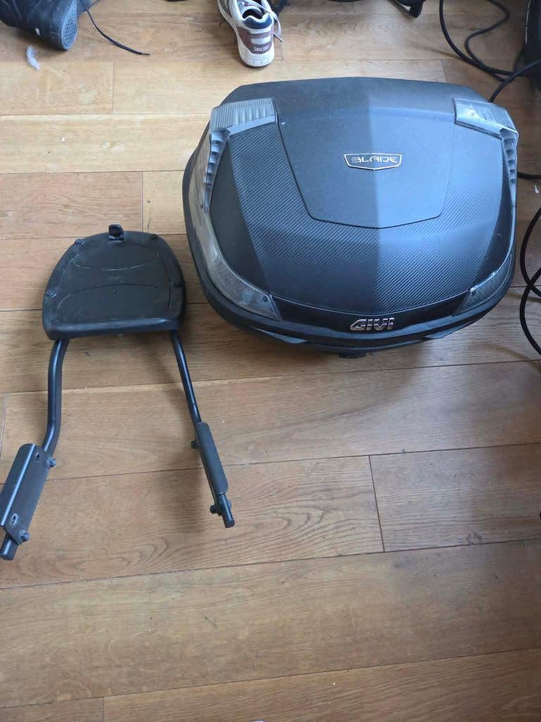 Topkoffer, Motoren, Ophalen, Gebruikt