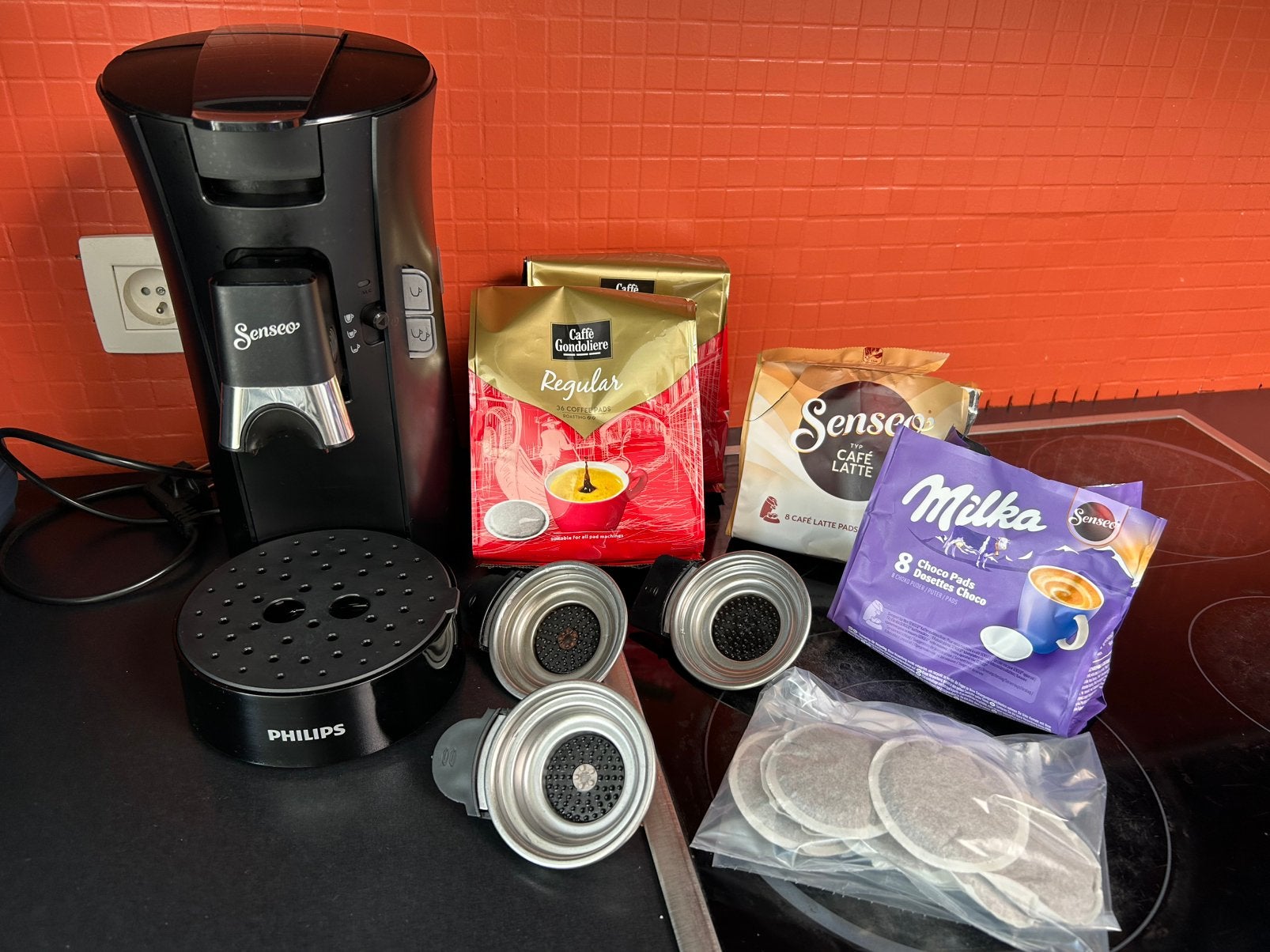 Senseo CSA230/60, Electroménager, Cafetières, Utilisé, Dosettes et capsules de café, Cafetière, 4 à 10 tasses, Réservoir d'eau amovible