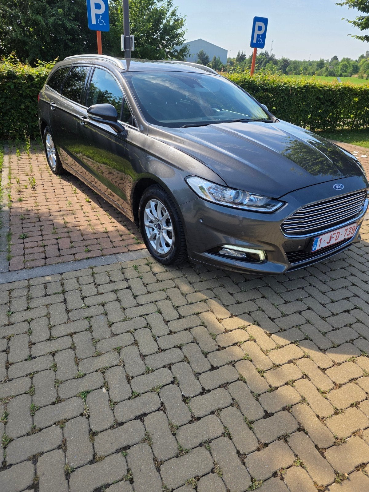 ! ! Ford Mondeo en excellent état !, Autos, Cuir, Achat, Attache-remorque, Mondeo