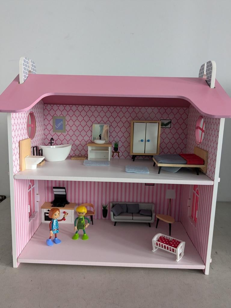 Houten poppenhuis, Ophalen, Poppenhuis