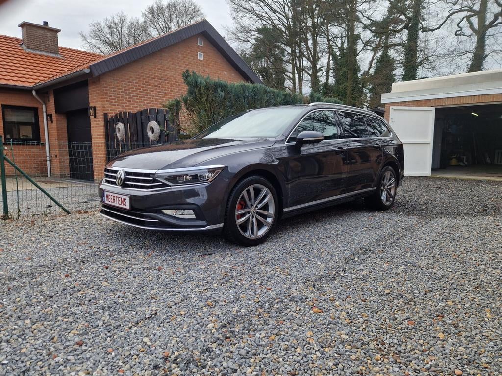 VW PASSAT  highline, Auto's, Volkswagen, Automaat, Achterwielaandrijving, Zwart, Diesel