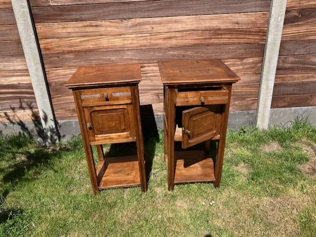 Tables de chevet en bois Meubles de chambre vintage anciens, Maison & Meubles, 70 cm ou plus, Moins de 45 cm, Enlèvement, Utilisé