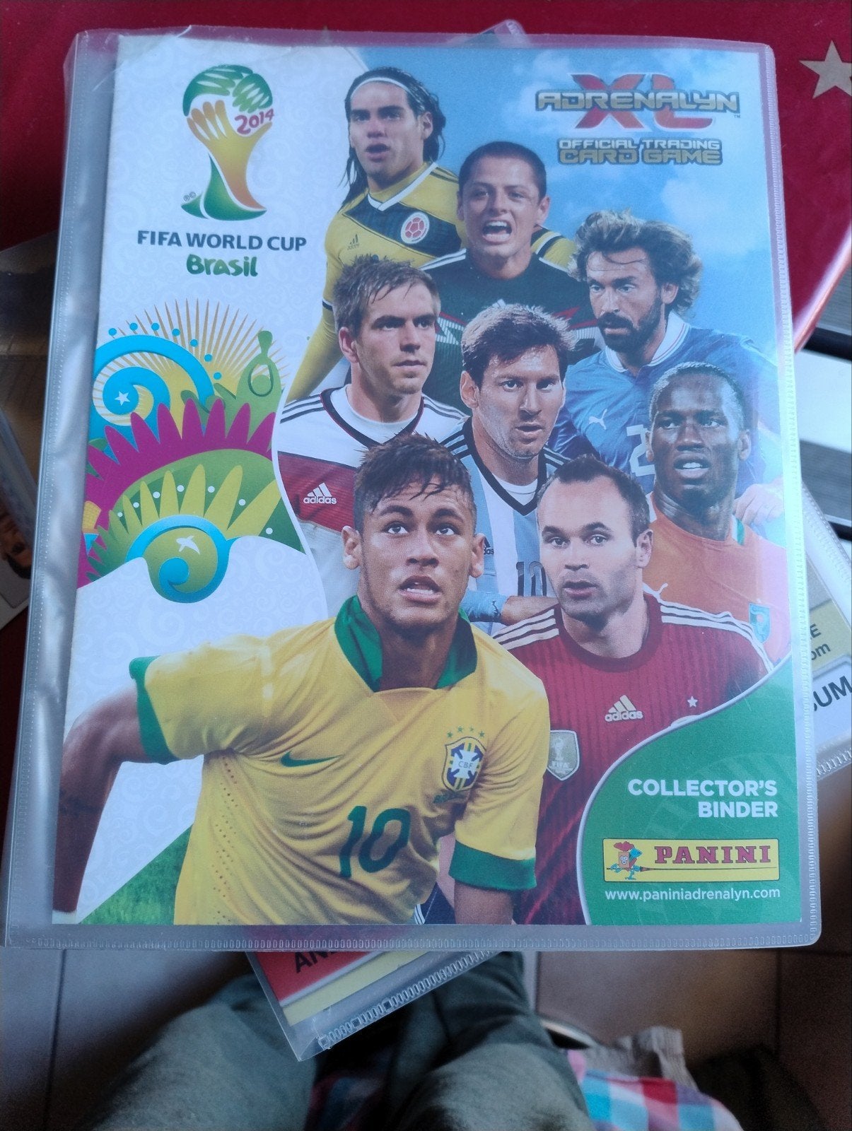 Cahier de la Coupe du Monde de la FIFA 2014, Hobby & Loisirs créatifs, Enlèvement