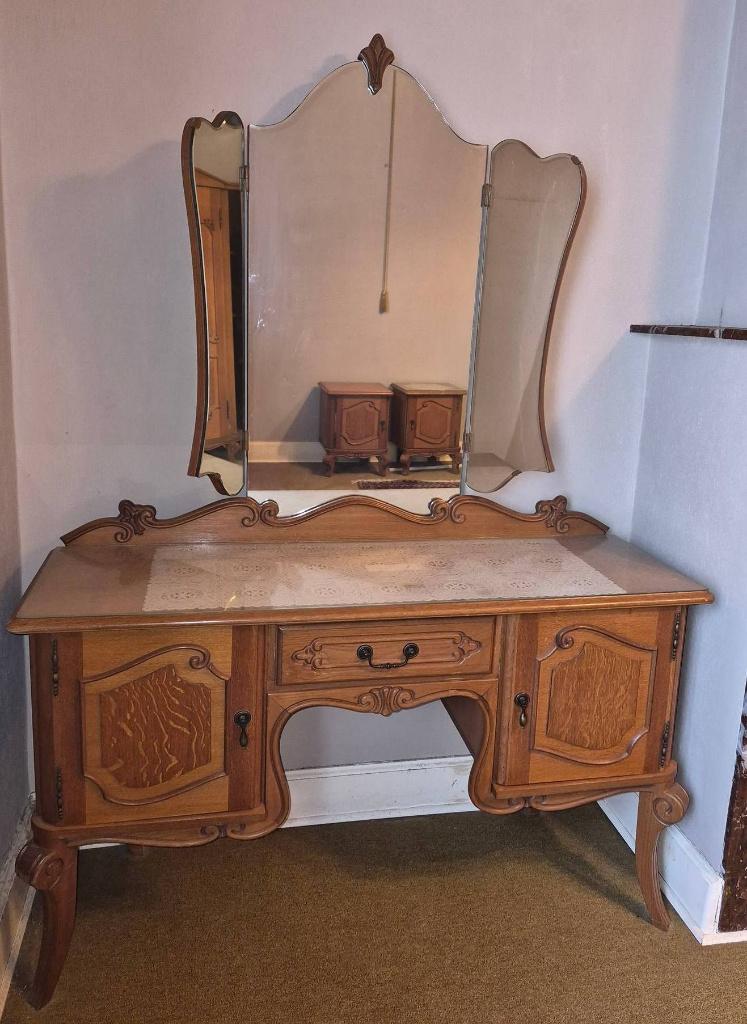 Degelijke antieke kaptafel, Huis en Inrichting, Ophalen