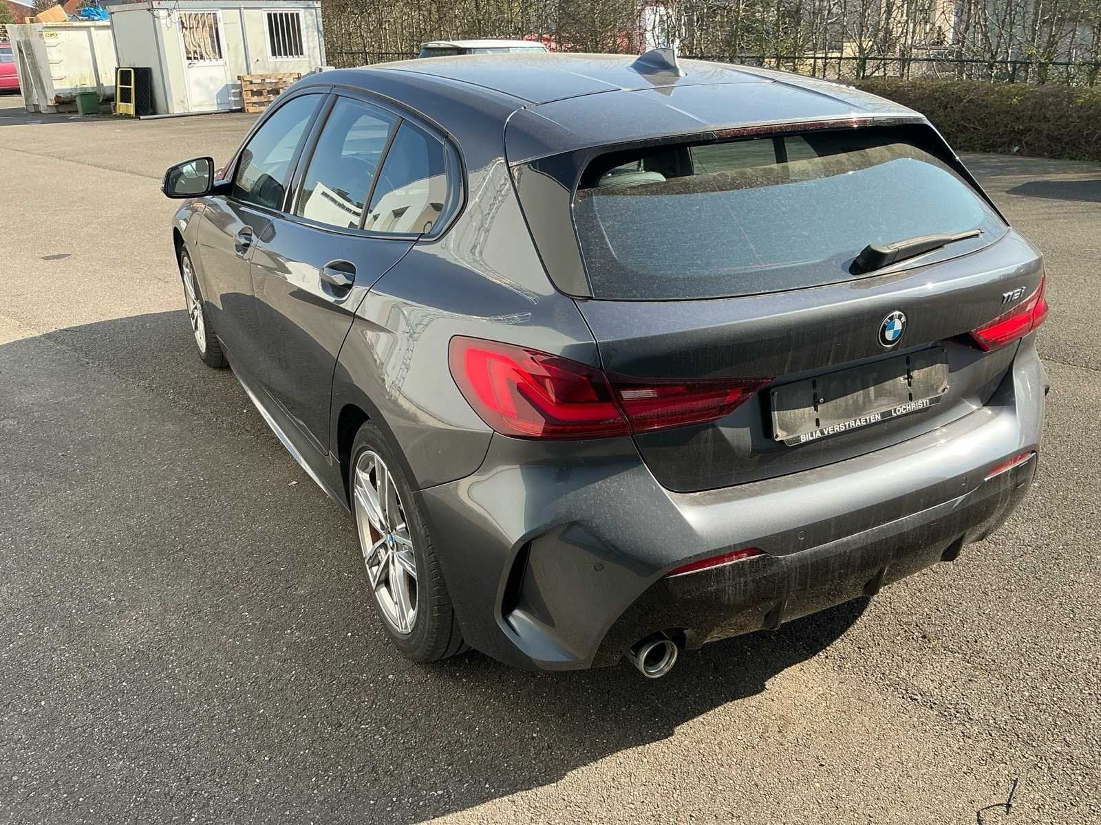 BMW - 2020 - 118i (F40) - M-pack - Personenauto, Auto's, BMW, 1 Reeks, Gebruikt, Euro 6, Bedrijf