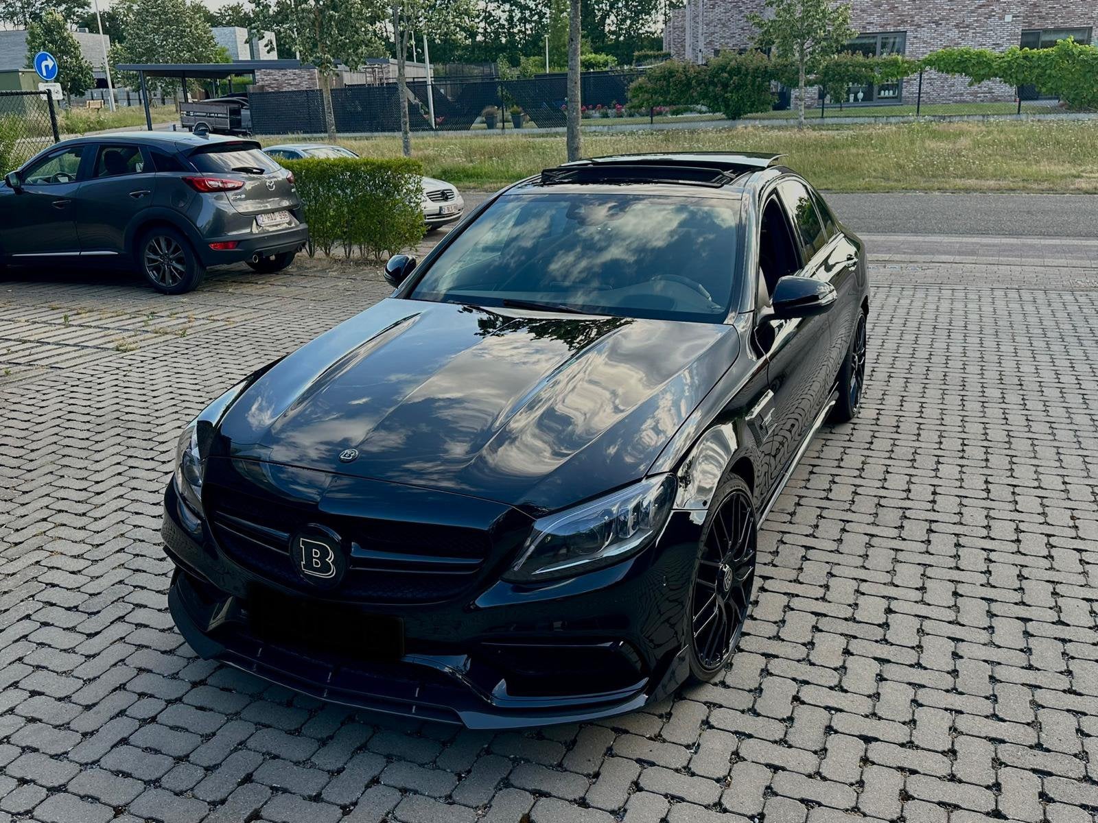 CONVERSION COMPLÈTE AMG/BRABUS EN C63  MERCEDES C400 4MATIC, Autos, Mercedes-Benz, Achat, Euro 6, Entretenue par le concessionnaire
