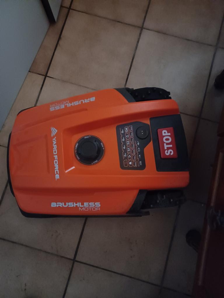 Robotgrasmaaier, Tuin en Terras, Grasmaaiers, Ophalen