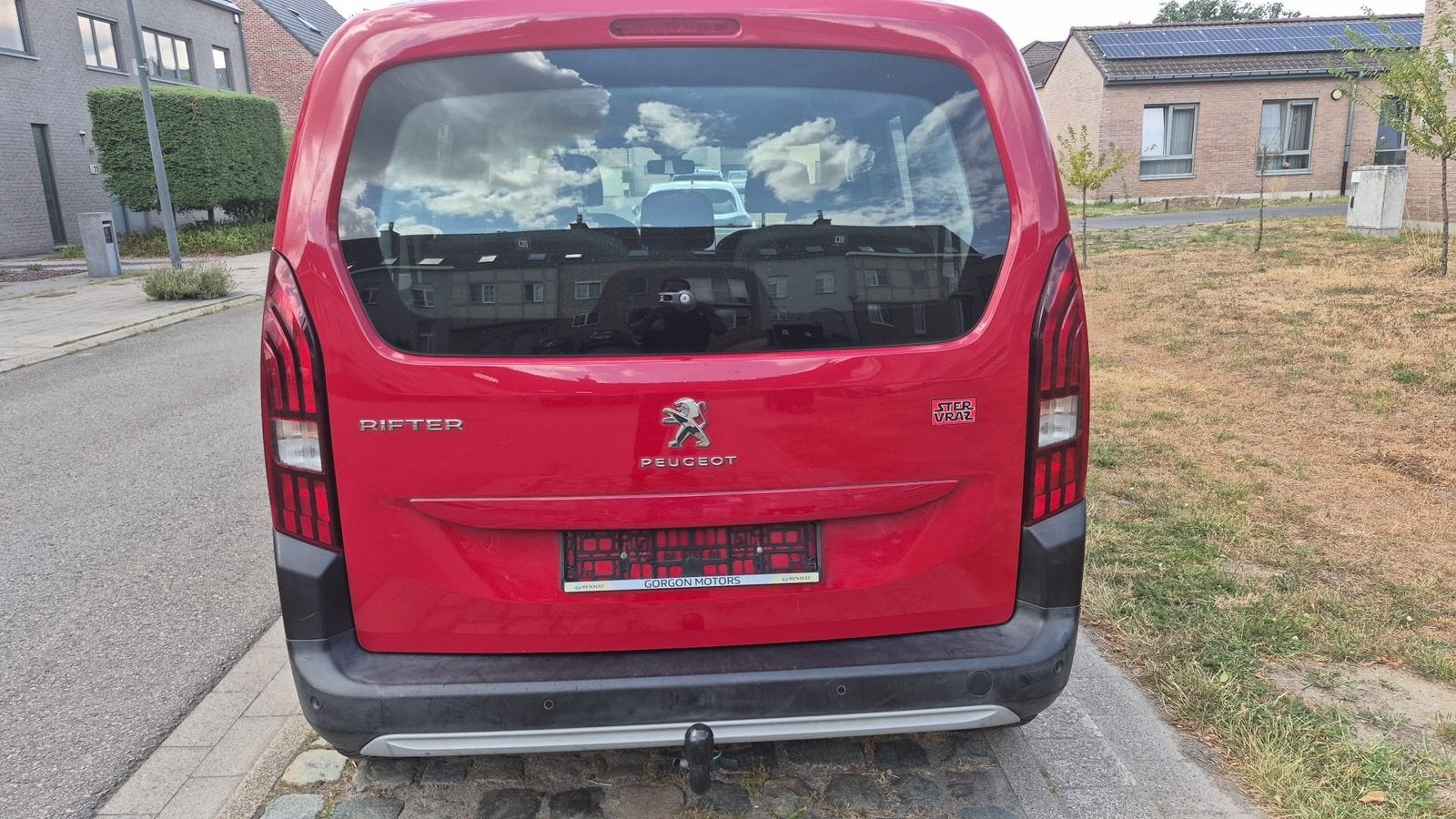 Peugeot Rifter 1.2 Benzine– 2019–137.262 km– Navigatie, Navigatiesysteem, Stof, 7 zetels, Bedrijf