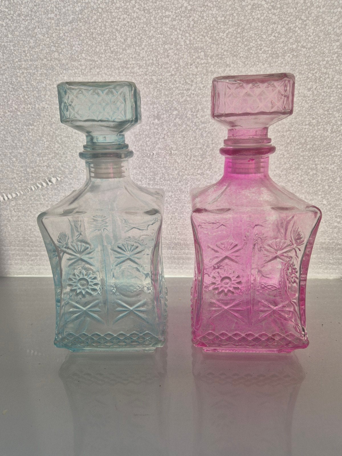 Set van 2 vintage glazen karaffen / decoratieve flacons, Ophalen of Verzenden