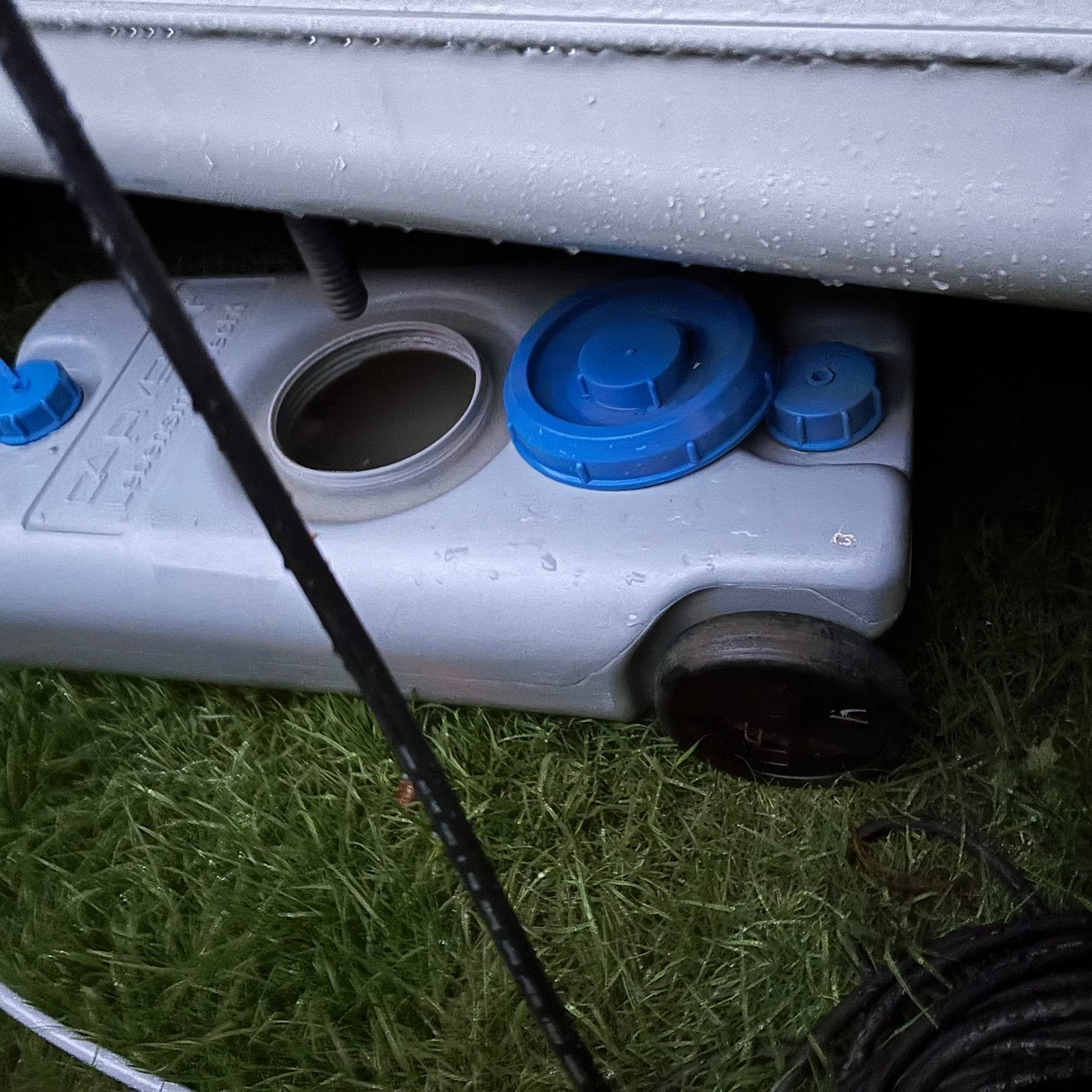 Vuilwatertank caravan, Caravans en Kamperen, Ophalen, Zo goed als nieuw