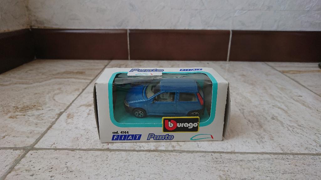 1/43 Fiat Bravo I miniature Bburago, Hobby & Loisirs créatifs, Enlèvement ou Envoi, Comme neuf, Voiture, Autres marques