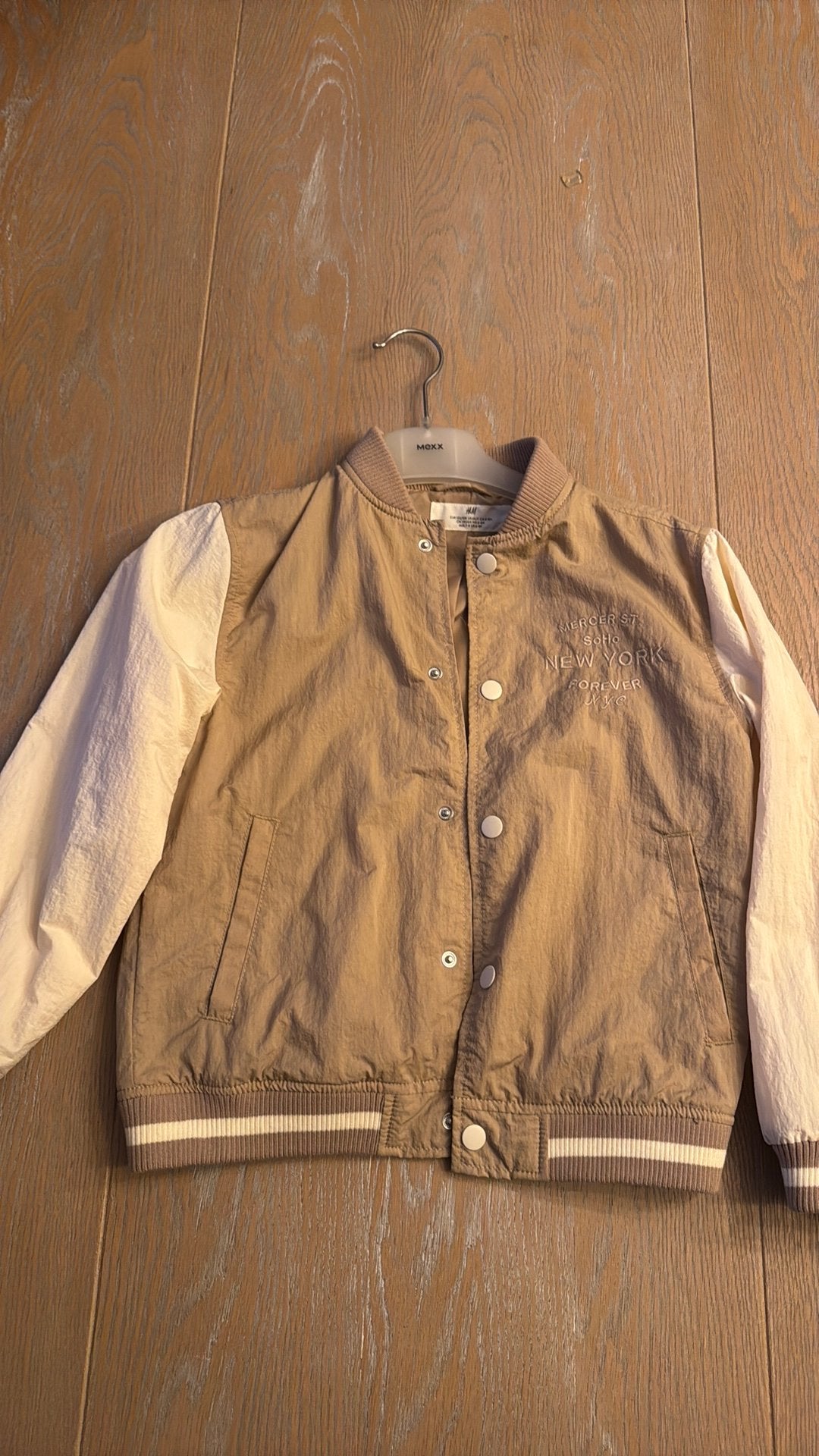 H&M jongen jas, beije, maat 7-8 122/128, Enlèvement, Comme neuf, Beige