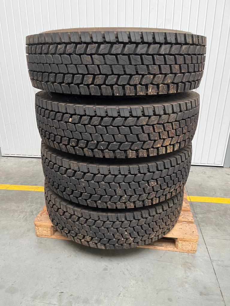 4 x band + 4 x velg 315/80R22,5, Auto-onderdelen, Gebruikt, Overige merken, Overige Auto-onderdelen