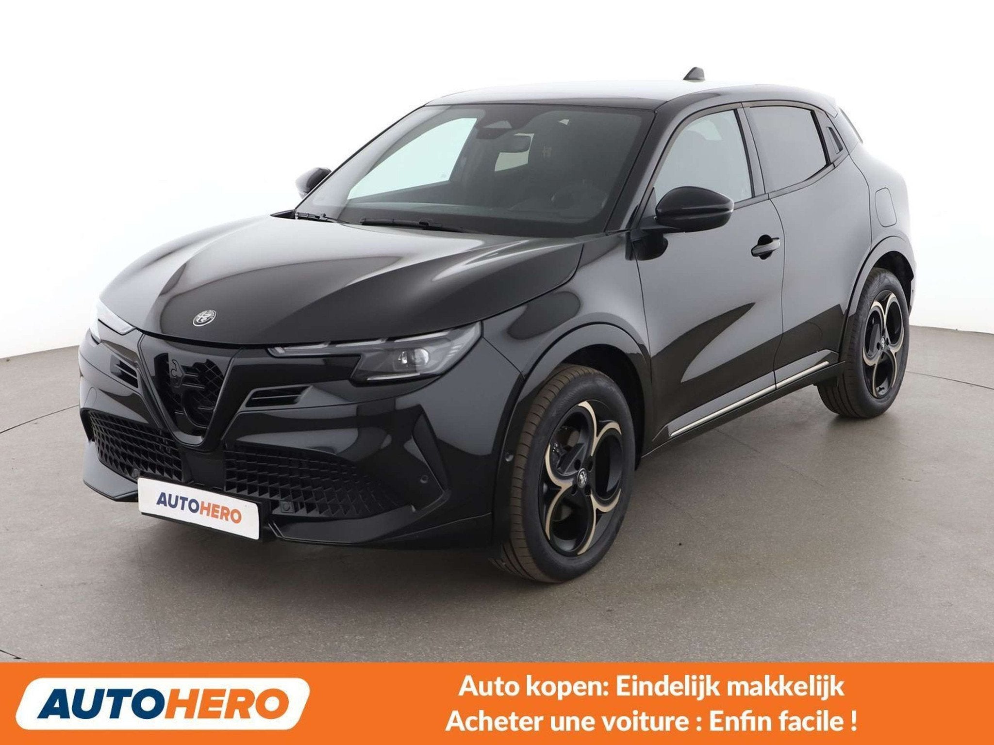 Alfa Romeo Junior 1.2 VGT Mild-Hybrid Intensa (bj 2025), Auto's, Gebruikt, 145 pk, 1199 cc, 109 g/km