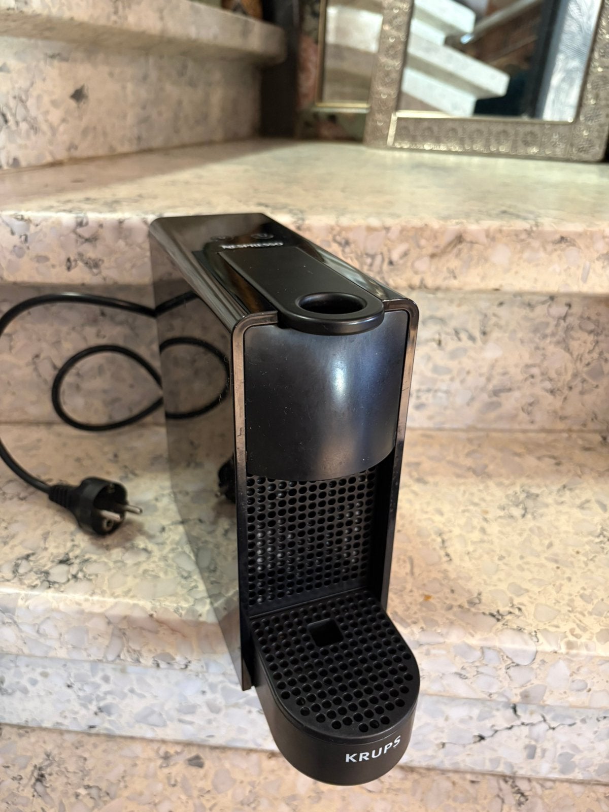 Krups Nespresso Essenza Mini XN1108 capsulekoffiemachine, Electroménager, Enlèvement ou Envoi, Comme neuf