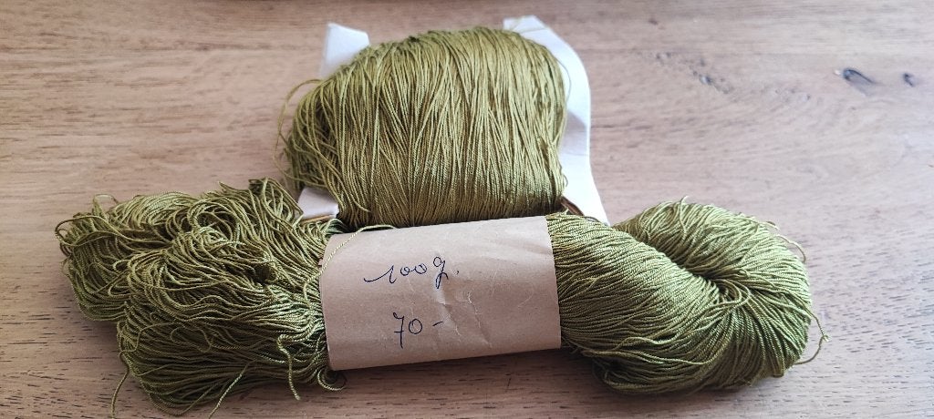 Breikatoen groengoudkleurig 100 gram + restje, Hobby en Vrije tijd, Ophalen of Verzenden, Zo goed als nieuw