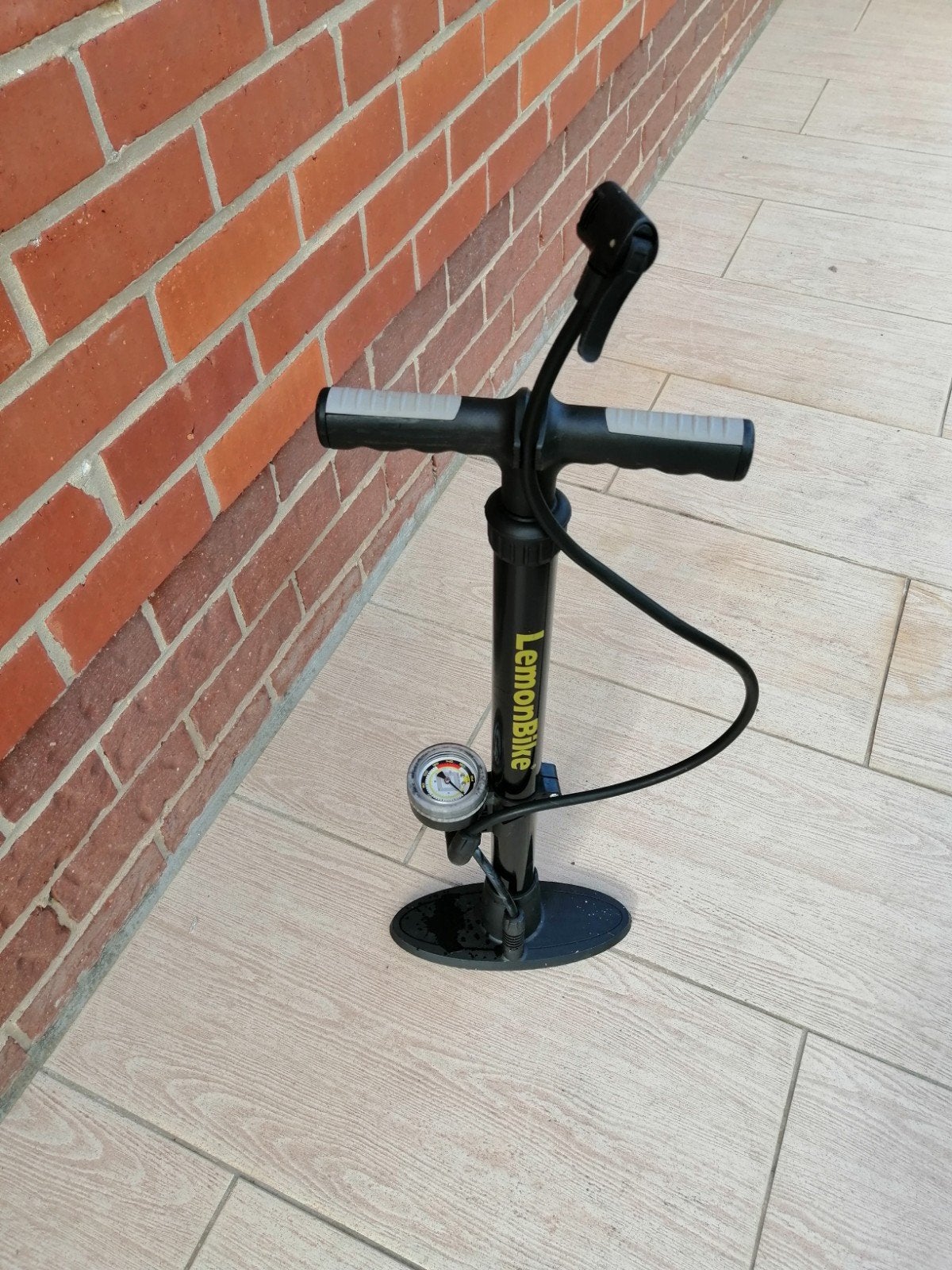 pompe à vélo, Enlèvement ou Envoi, Manomètre, Comme neuf