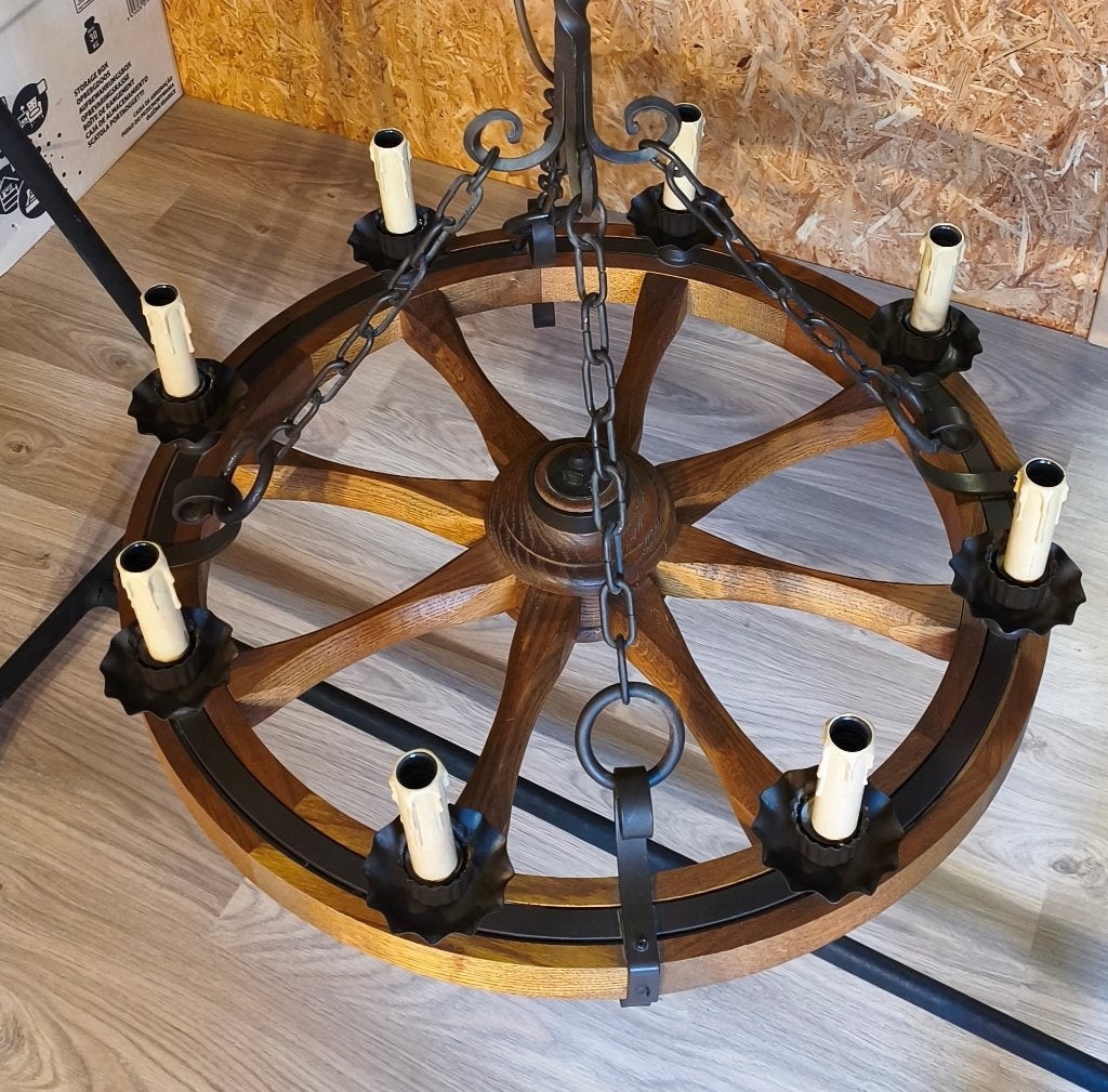 Prachtige Rustieke Wagenwiel / Karrenwiel / karrewiel luster, Huis en Inrichting, Lampen | Kroonluchters, Zo goed als nieuw, Hout