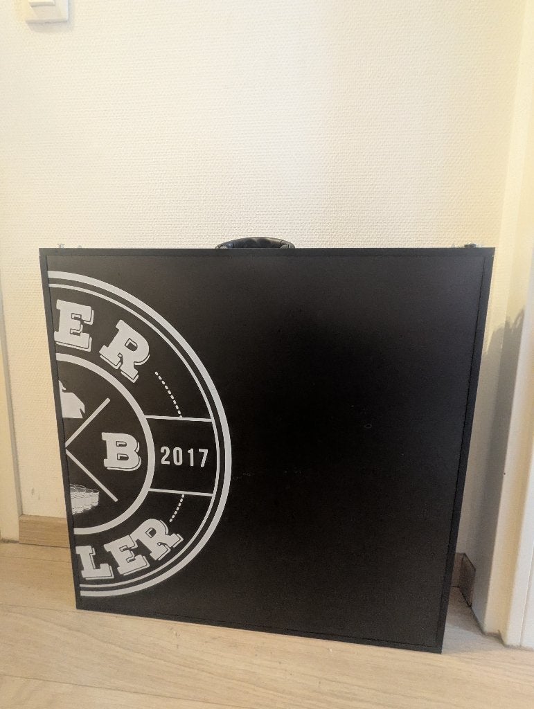 Table/table de beer pong + tasses et balles de ping-pong, Enlèvement, Comme neuf, Article de fête
