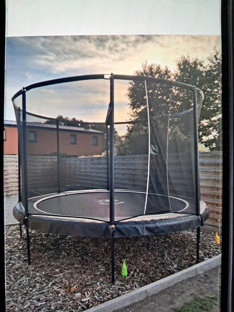 Trampoline  en bon état, Enfants & Bébés, Enlèvement, Comme neuf