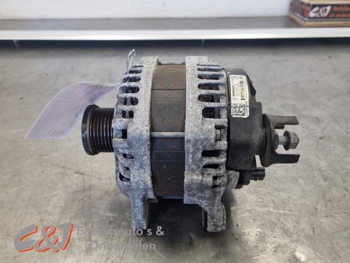 Dynamo van een Renault Trafic, Gebruikt, -, Renault, -