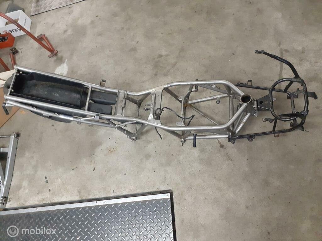 Frame kader compleet inc kenteken SSie Sport Supersport 750, Motoren, Gebruikt, Ophalen of Verzenden
