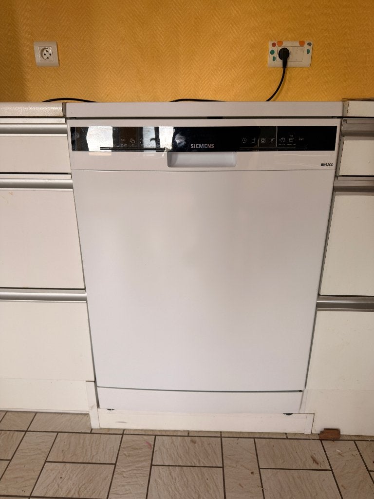 Siemens iQ300– Lave-vaisselle 60 cm Home Connect Wi-Fi, Electroménager, Lave-vaisselle, Programme éco, 85 à 90 cm, Comme neuf