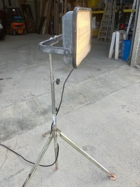 Werflamp 2x 36W op statief, Doe-het-zelf en Bouw, Ophalen, Zo goed als nieuw, 50 tot 200 watt, Met statief