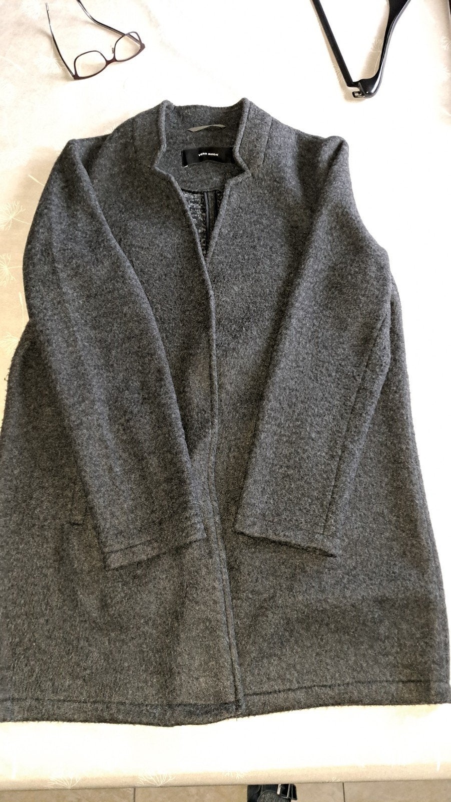 grijze dikkere  vest / jas met drukknopen vero moda xl, Vero moda, Maat 46/48 (XL) of groter, Ophalen of Verzenden, Grijs