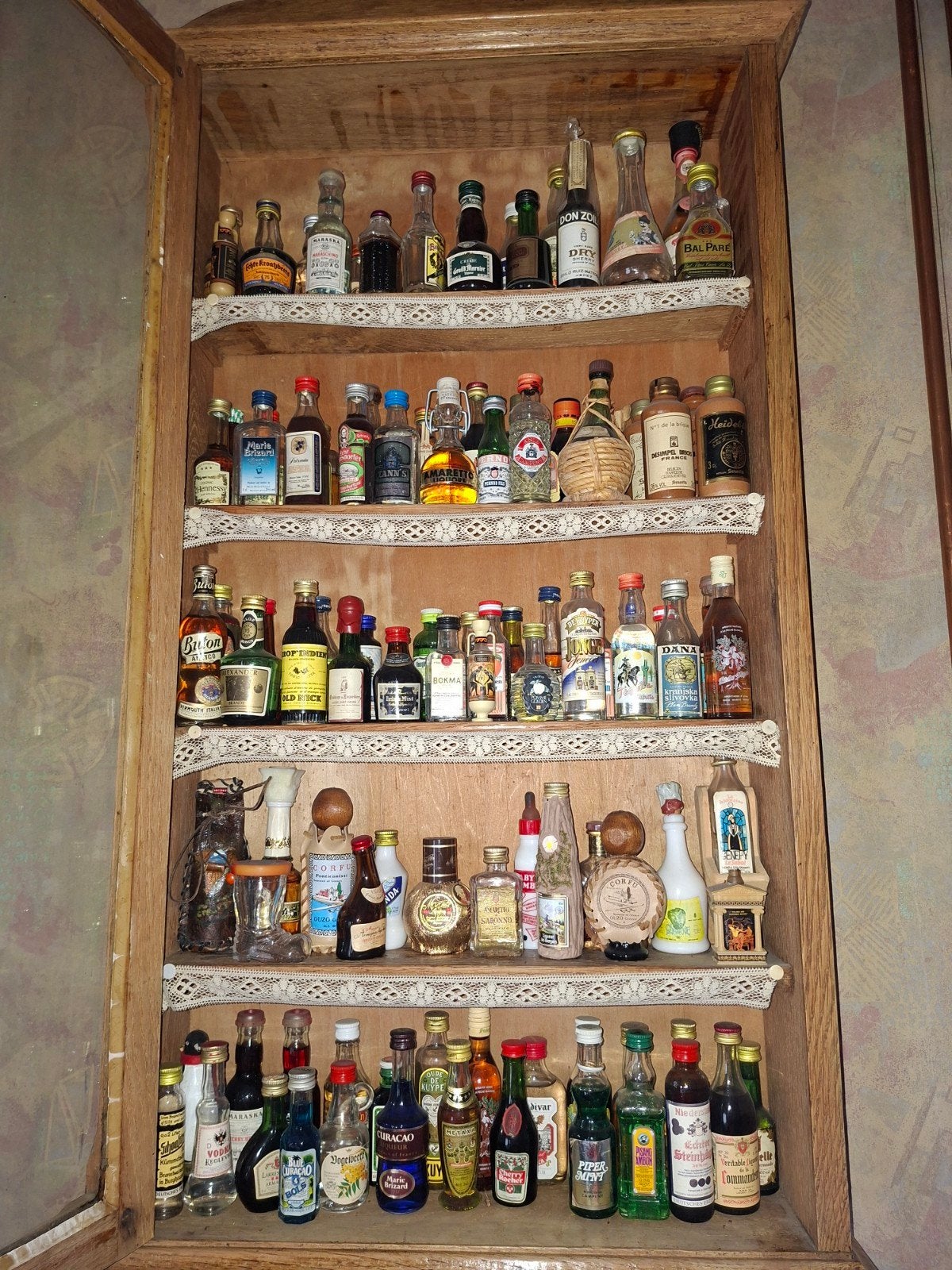 Armoire avec mini-bouteilles, Enlèvement ou Envoi